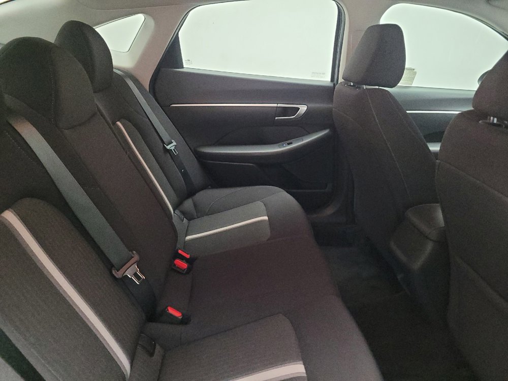 Used 2023 Hyundai Sonata SE FWD image 19