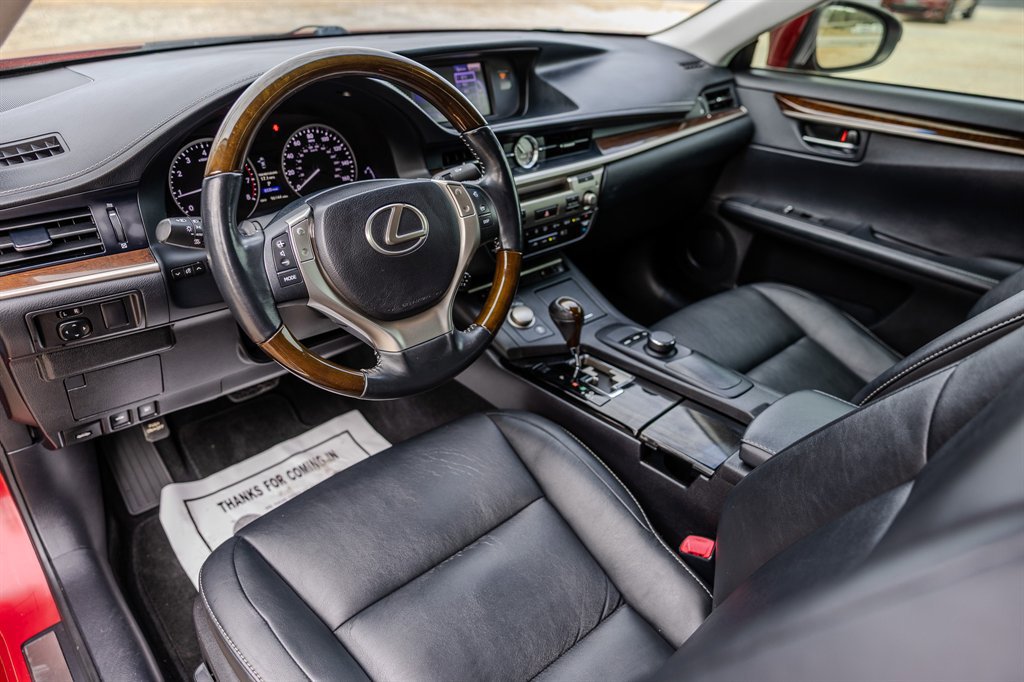 Used 2013 Lexus ES 350 w/ Premium Pkg image 14