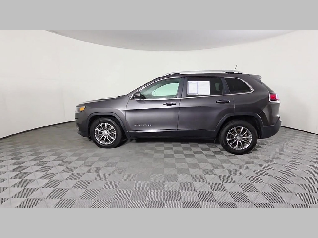 Used 2019 Jeep Cherokee Latitude Plus FWD image 48