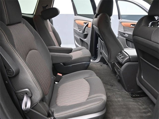 Used 2017 Chevrolet Traverse LT image 25