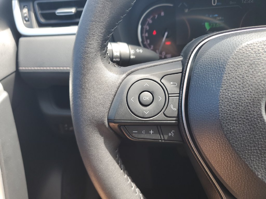 Certified 2024 Toyota RAV4 XLE Premium AWD/4WD image 20