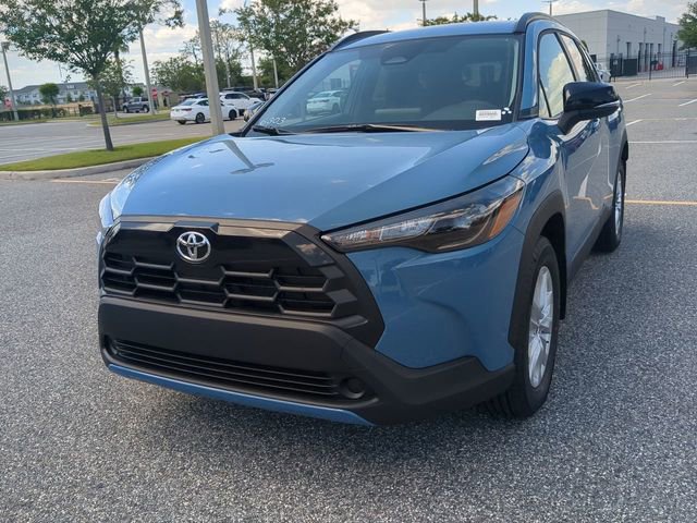 New 2026 Toyota Corolla Cross LE FWD image 8