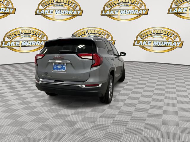 Used 2023 GMC Terrain SLT image 2