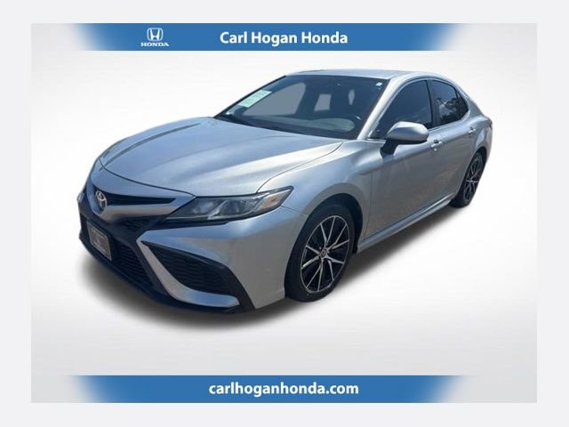 Used 2021 Toyota Camry SE image 1