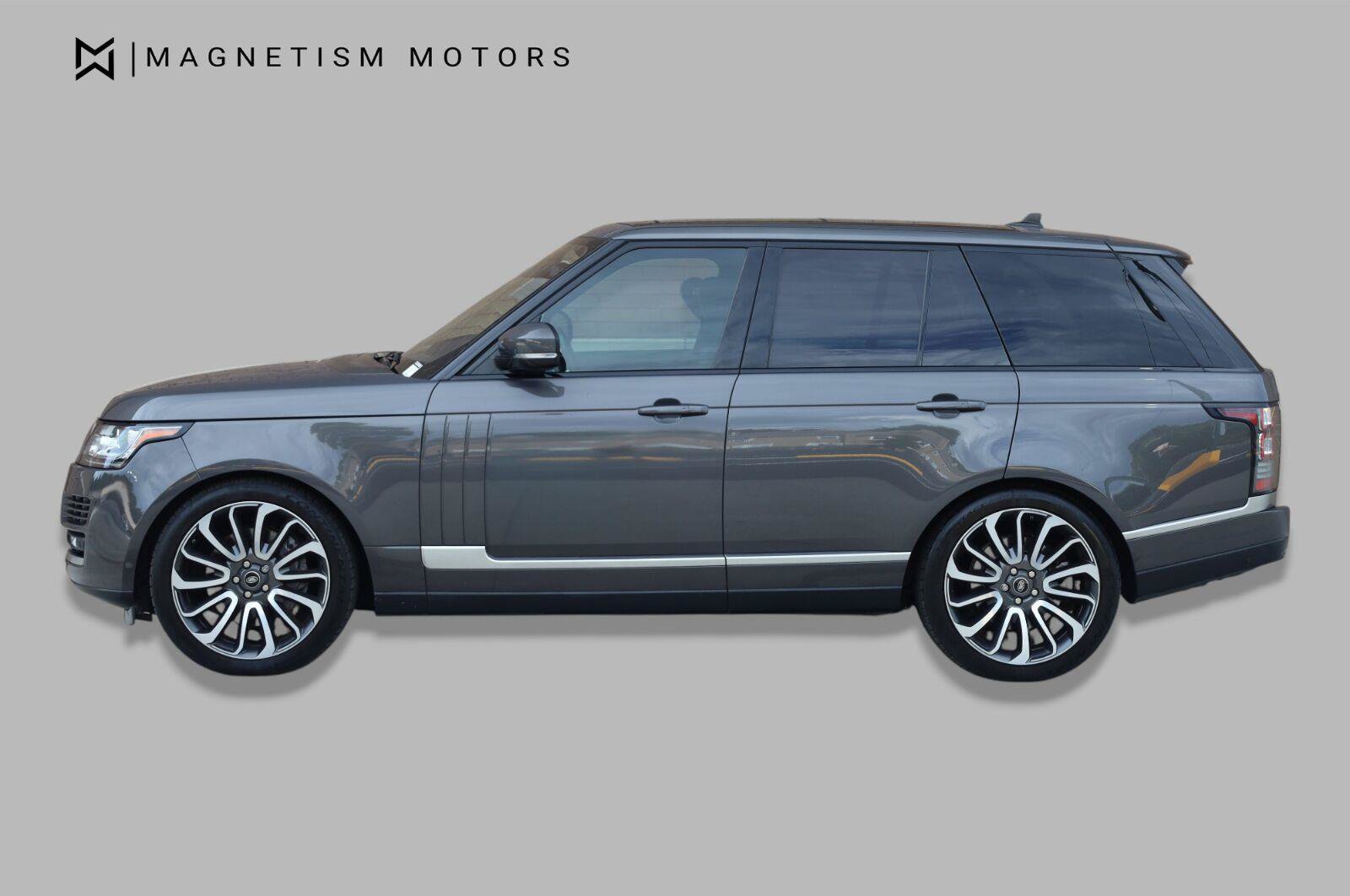 Used 2016 Land Rover Range Rover Supercharged AWD/4WD image 2