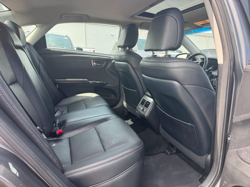Used 2018 Toyota Avalon Limited FWD image 14