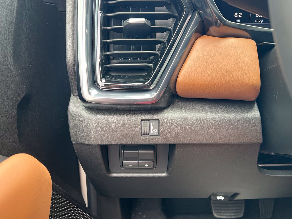 New 2026 GMC Canyon AT4 AWD/4WD image 22