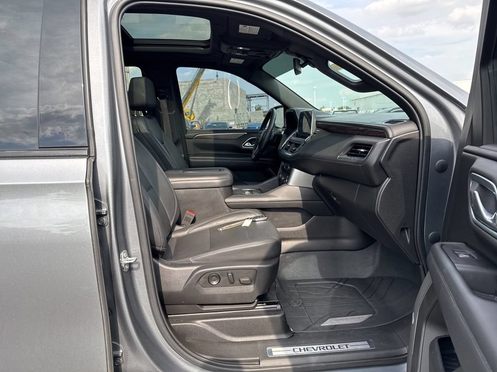 Used 2021 Chevrolet Tahoe Z71 w/ Z71 Signature Package AWD/4WD image 41