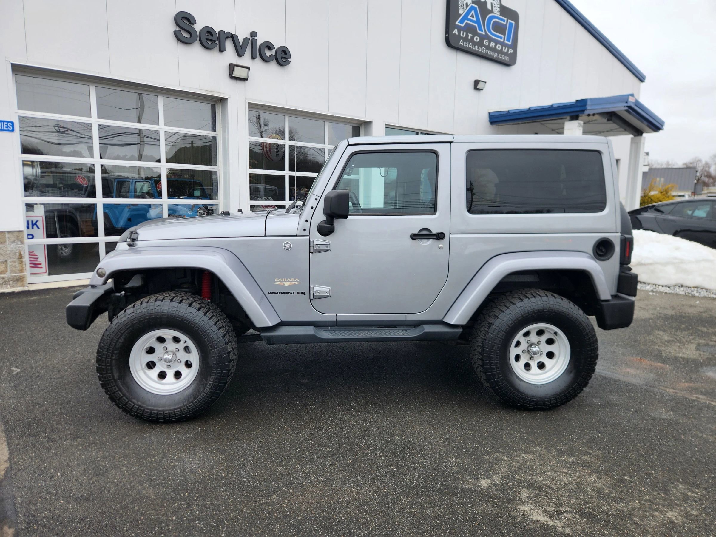 Used 2013 Jeep Wrangler Sahara w/ Dual Top Group image 8