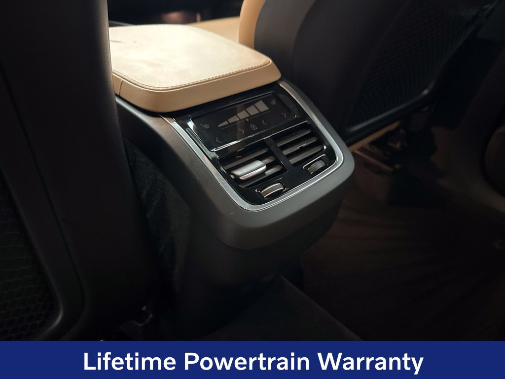 Certified 2024 Volvo XC90 B6 Ultimate AWD/4WD image 31