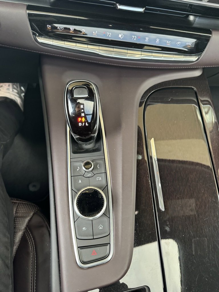 Certified 2022 Cadillac Escalade Premium Luxury Platinum w/ LPO, Radiant Package image 13