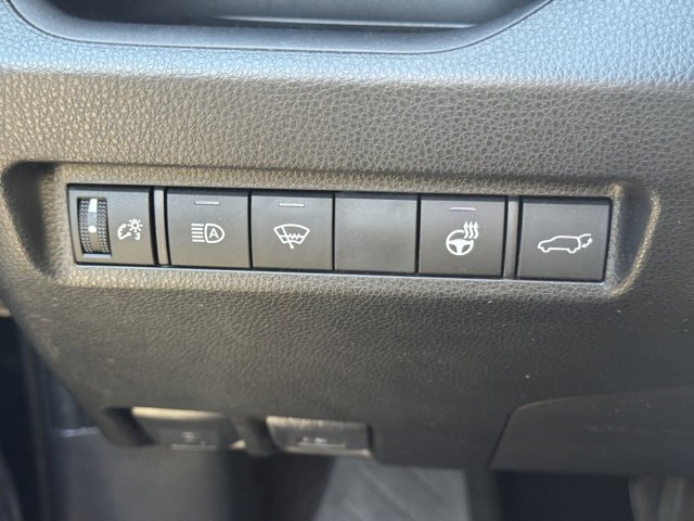 Used 2020 Toyota RAV4 XLE Premium image 26