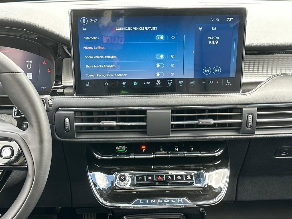 New 2025 Lincoln Corsair FWD w/ Equipment Group 101A image 28