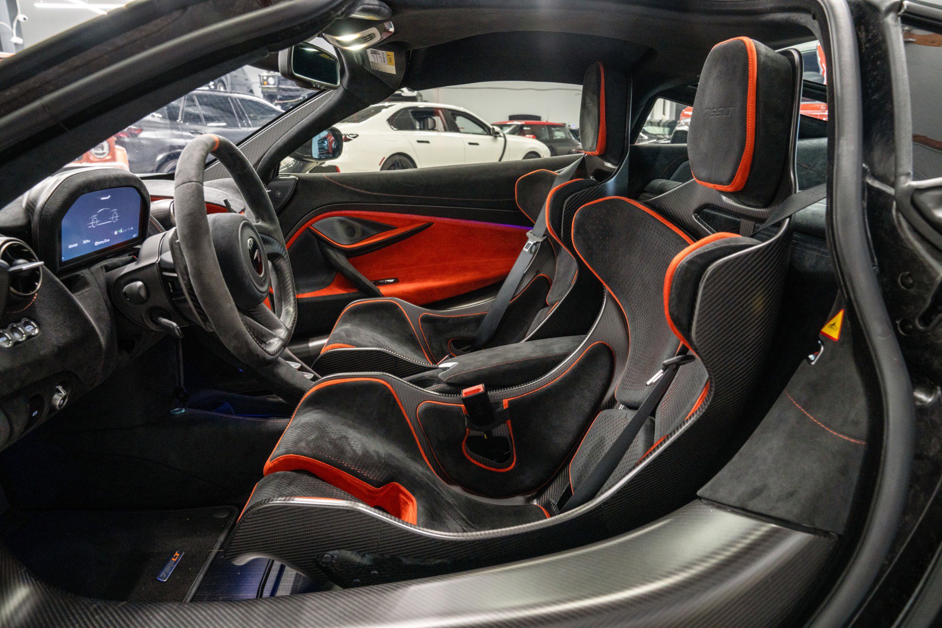 Used 2021 McLaren 765LT image 28