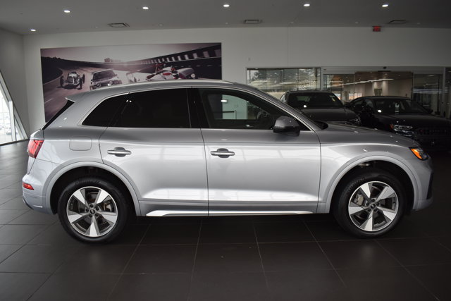 Used 2023 Audi Q5 2.0T Premium Plus AWD/4WD image 8