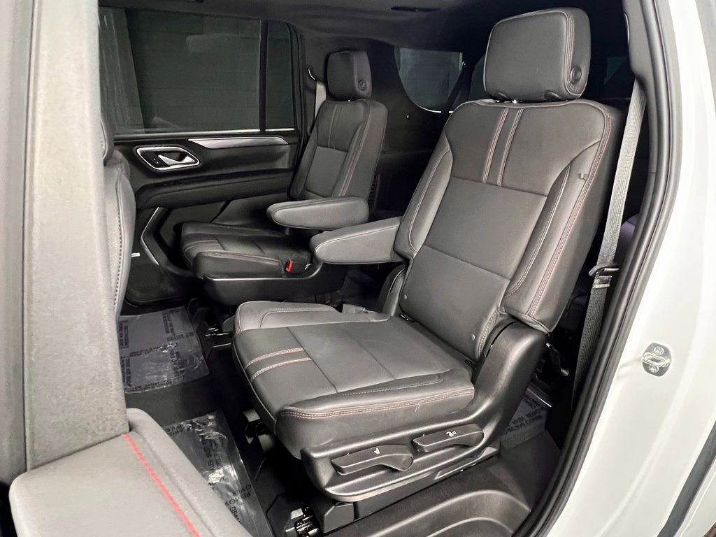 Used 2024 Chevrolet Suburban RST w/ Luxury Package image 14