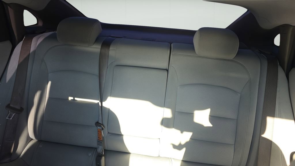Used 2022 Chevrolet Malibu LT image 13
