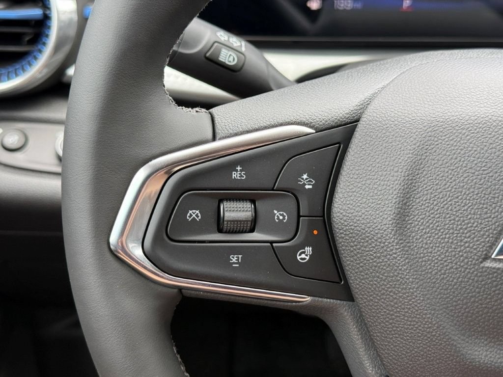 New 2026 Chevrolet Trax LT w/ Midnight Edition FWD image 22