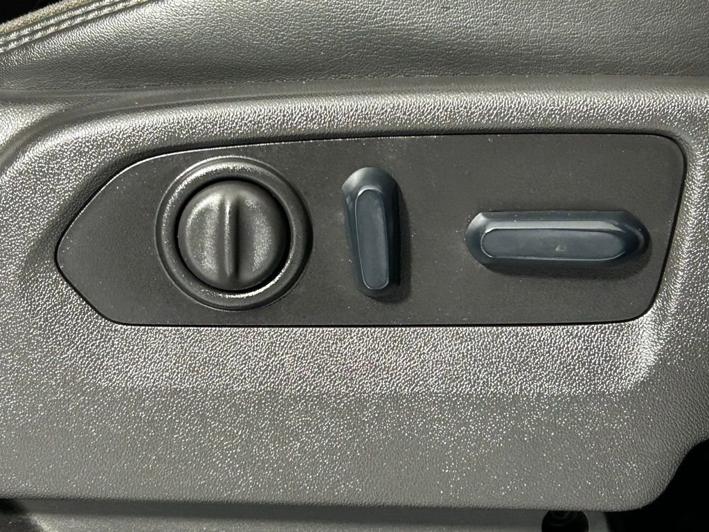 Used 2023 Chevrolet Silverado 3500 High Country image 12