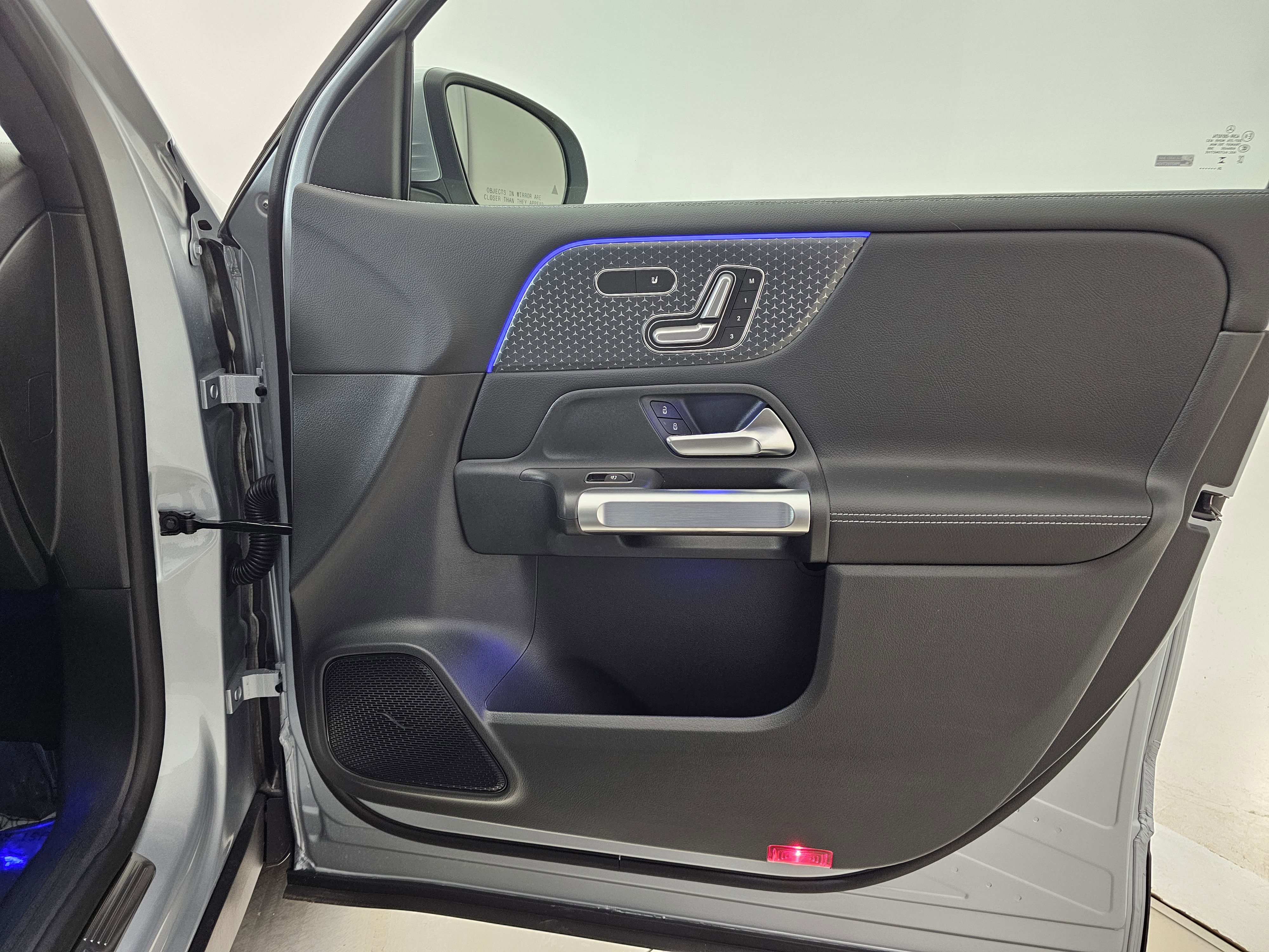 New 2026 Mercedes-Benz GLB 250 4MATIC image 17