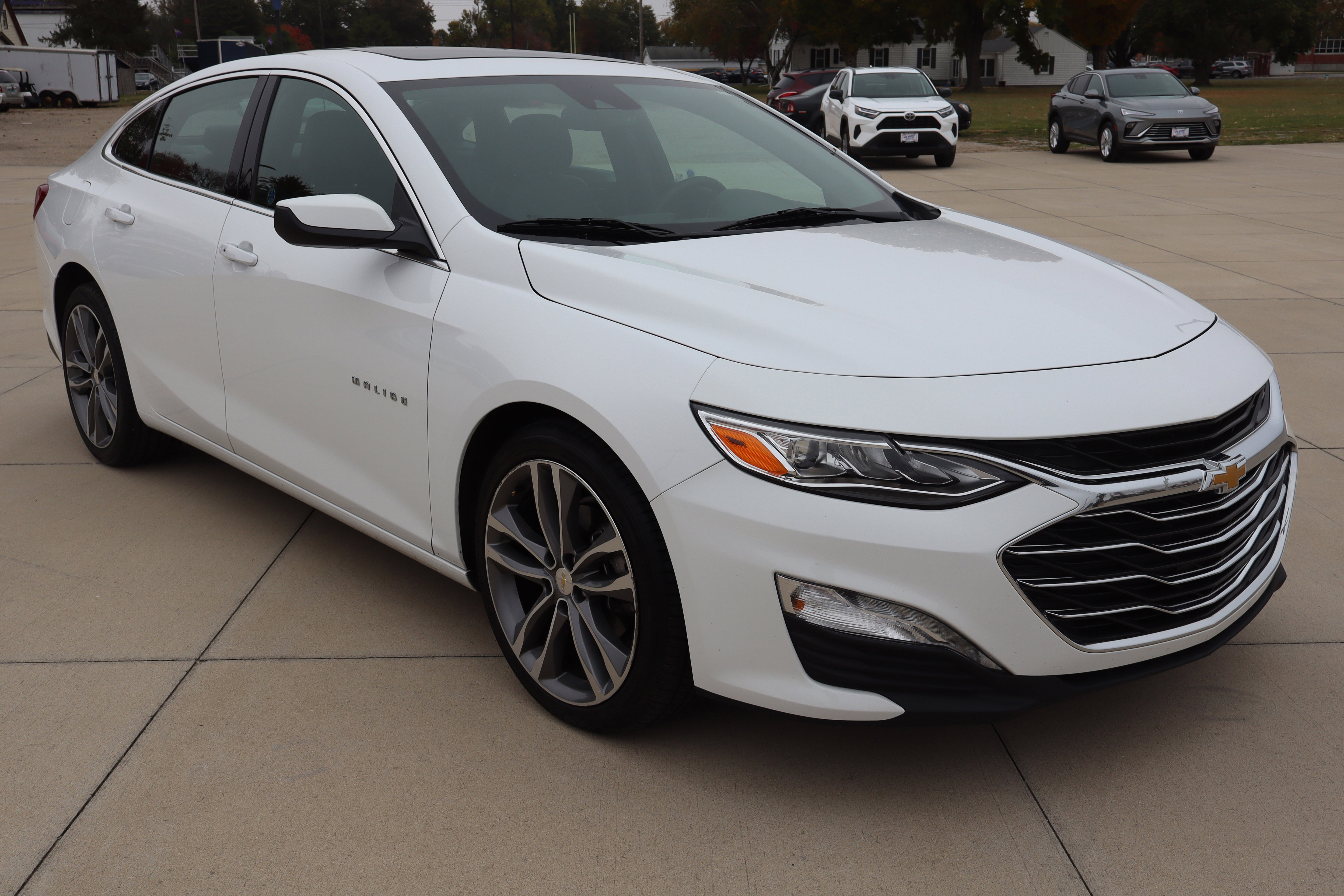 Used 2024 Chevrolet Malibu LT image 4