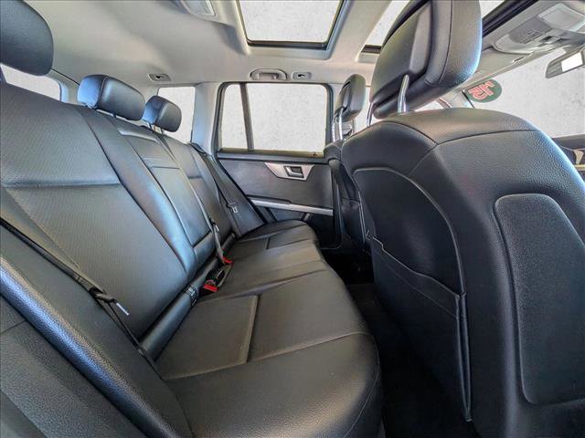 Used 2015 Mercedes-Benz GLK 350 4MATIC image 29