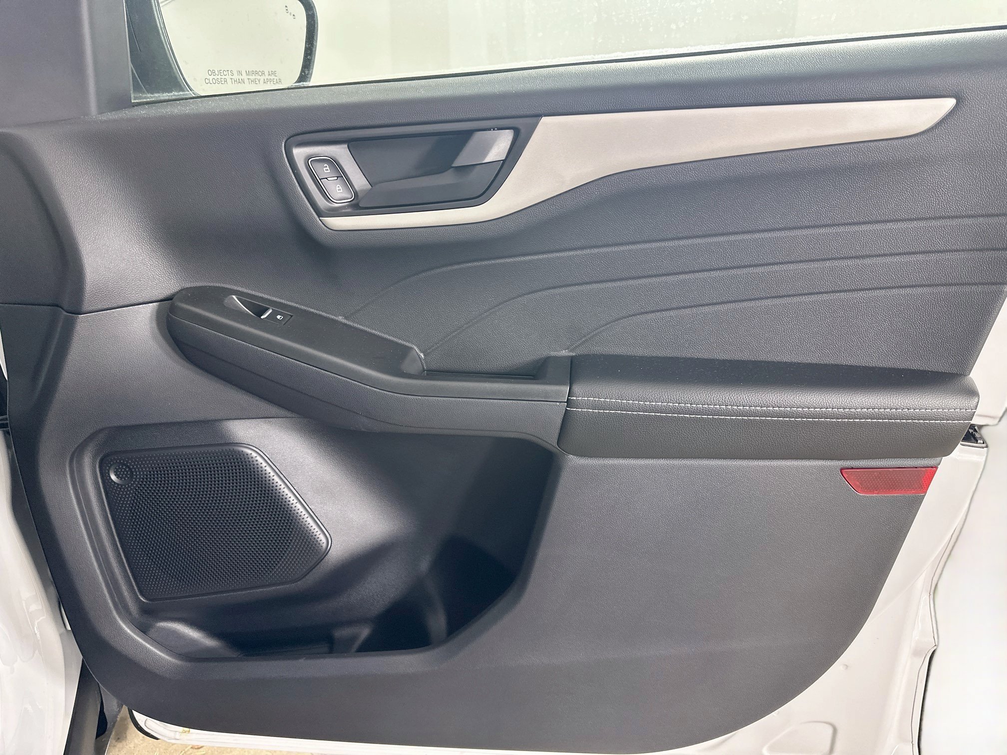 Used 2022 Ford Escape S AWD/4WD image 37