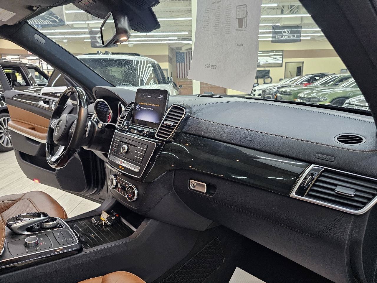 Used 2018 Mercedes-Benz GLS 550 4MATIC image 22