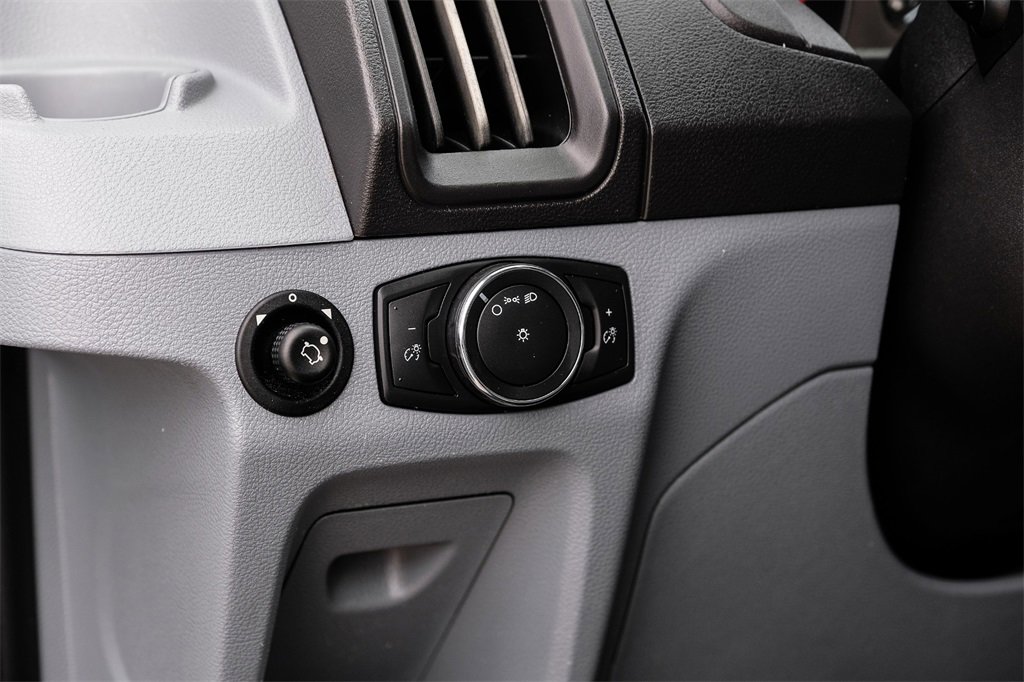 Used 2019 Ford Transit 250 130 Low Roof image 24