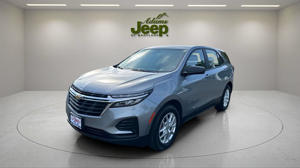 Used 2023 Chevrolet Equinox LS FWD image 1