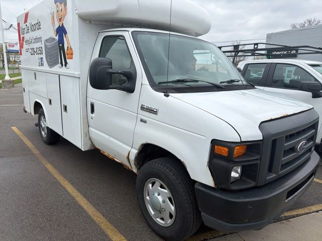 Used 2012 Ford E-350 and Econoline 350 Super Duty w/ PWR Locks & Windows Group RWD image 2