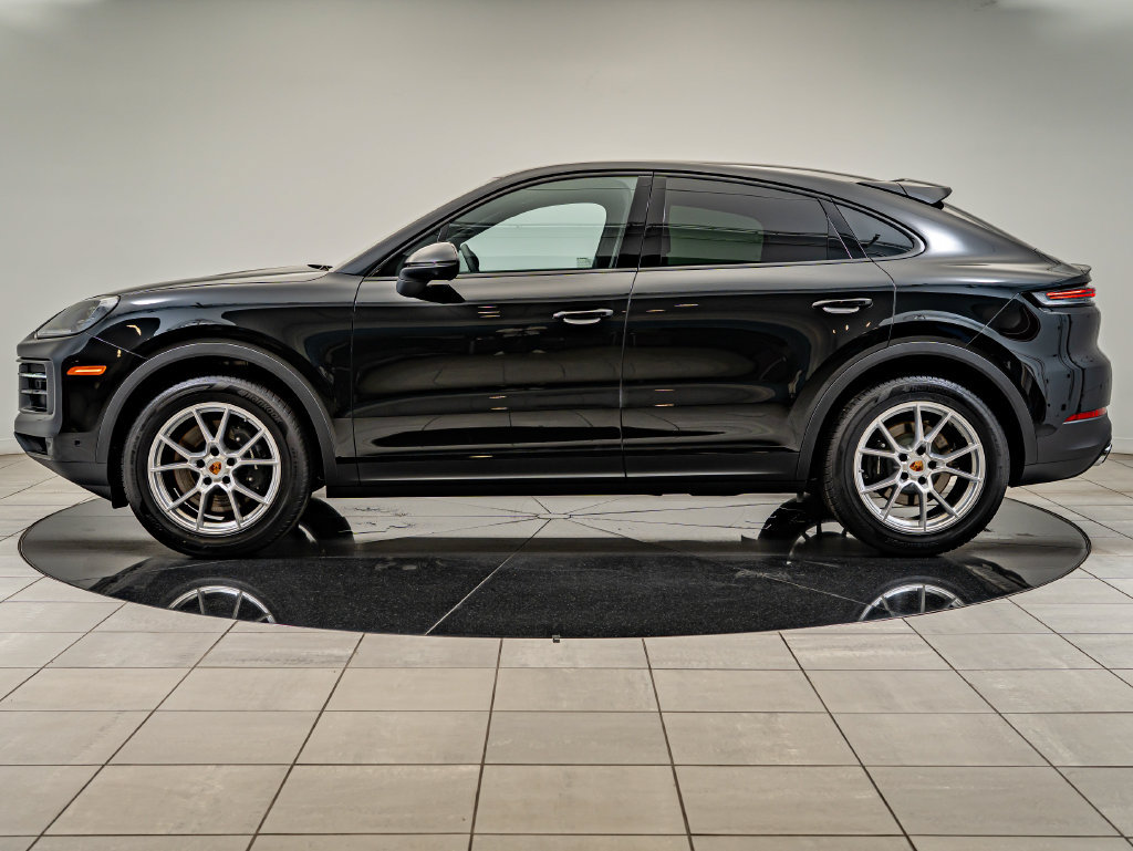 New 2026 Porsche Cayenne Coupe AWD/4WD image 2