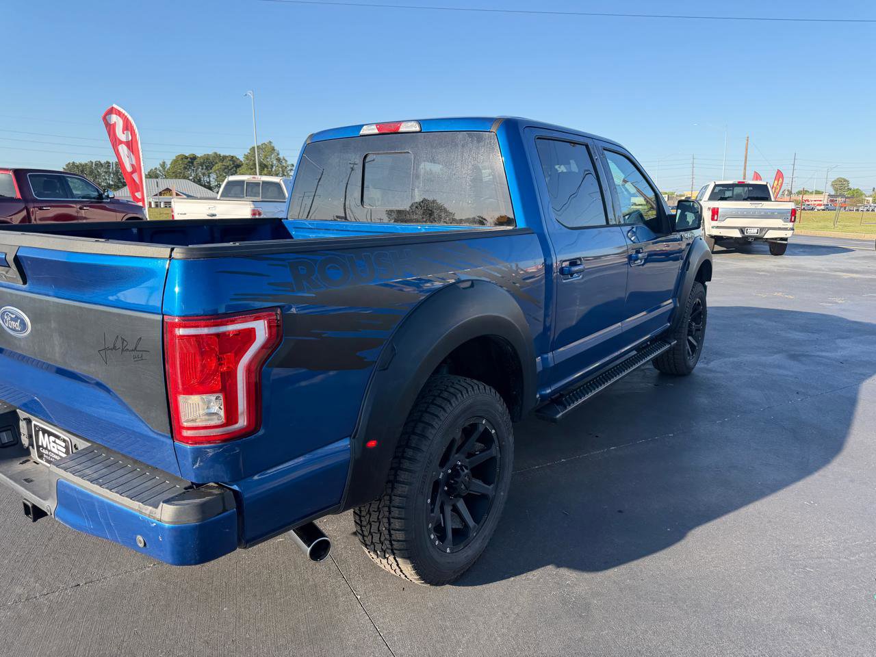 Used 2017 Ford F150 XLT w/ Equipment Group 302A Luxury image 4