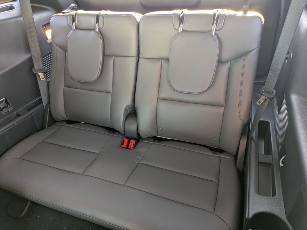 New 2026 Ford Explorer Active w/ Active Comfort Package AWD/4WD image 19