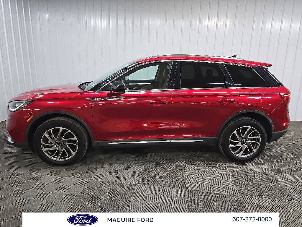 Used 2022 Lincoln Corsair AWD w/ Equipment Group 101A image 6