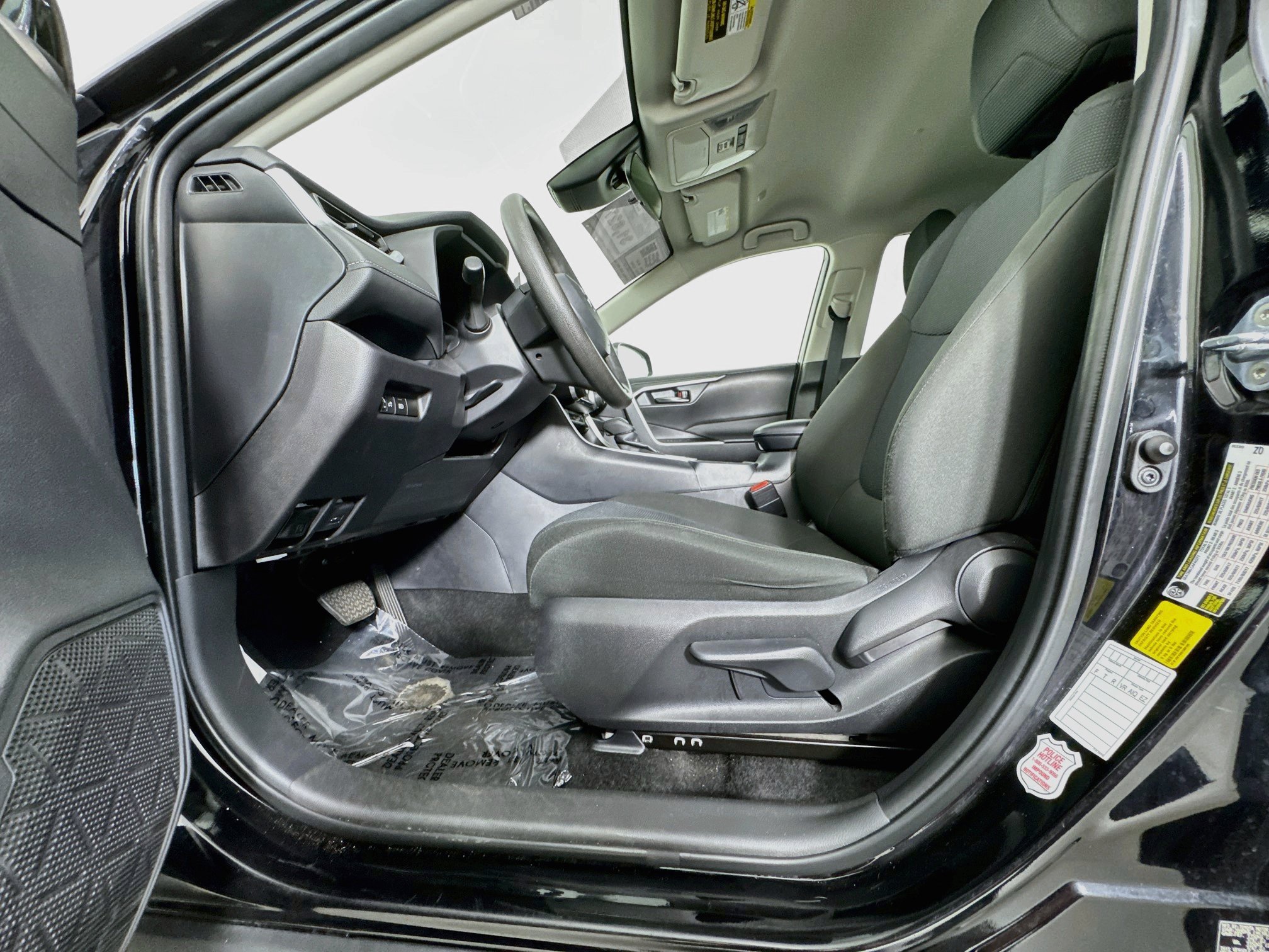 Certified 2025 Toyota RAV4 LE AWD/4WD image 20