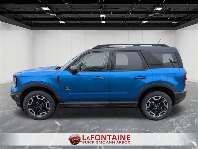 Used 2022 Ford Bronco Sport Outer Banks image 2