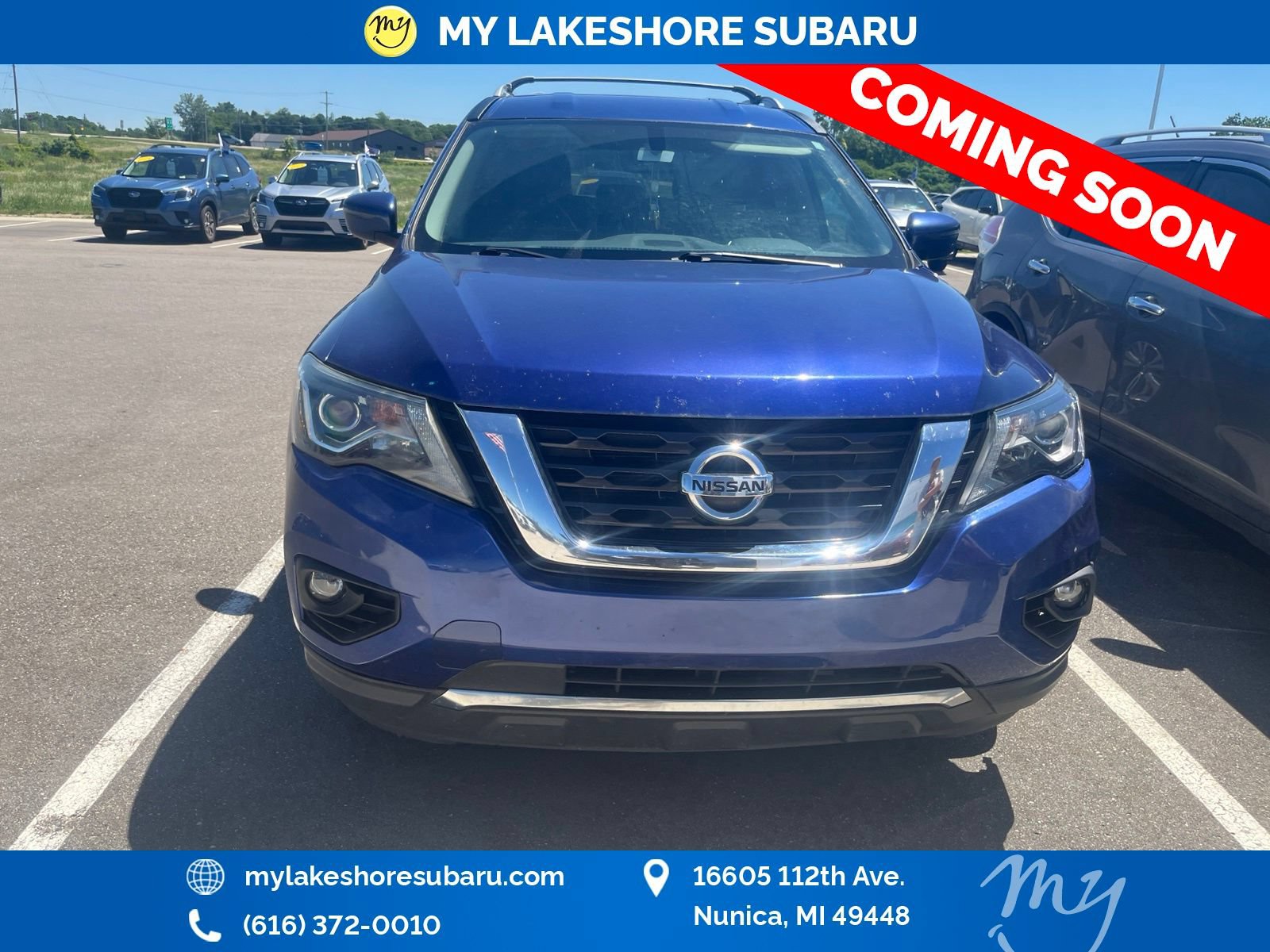 Used 2020 Nissan Pathfinder SV AWD/4WD image 2