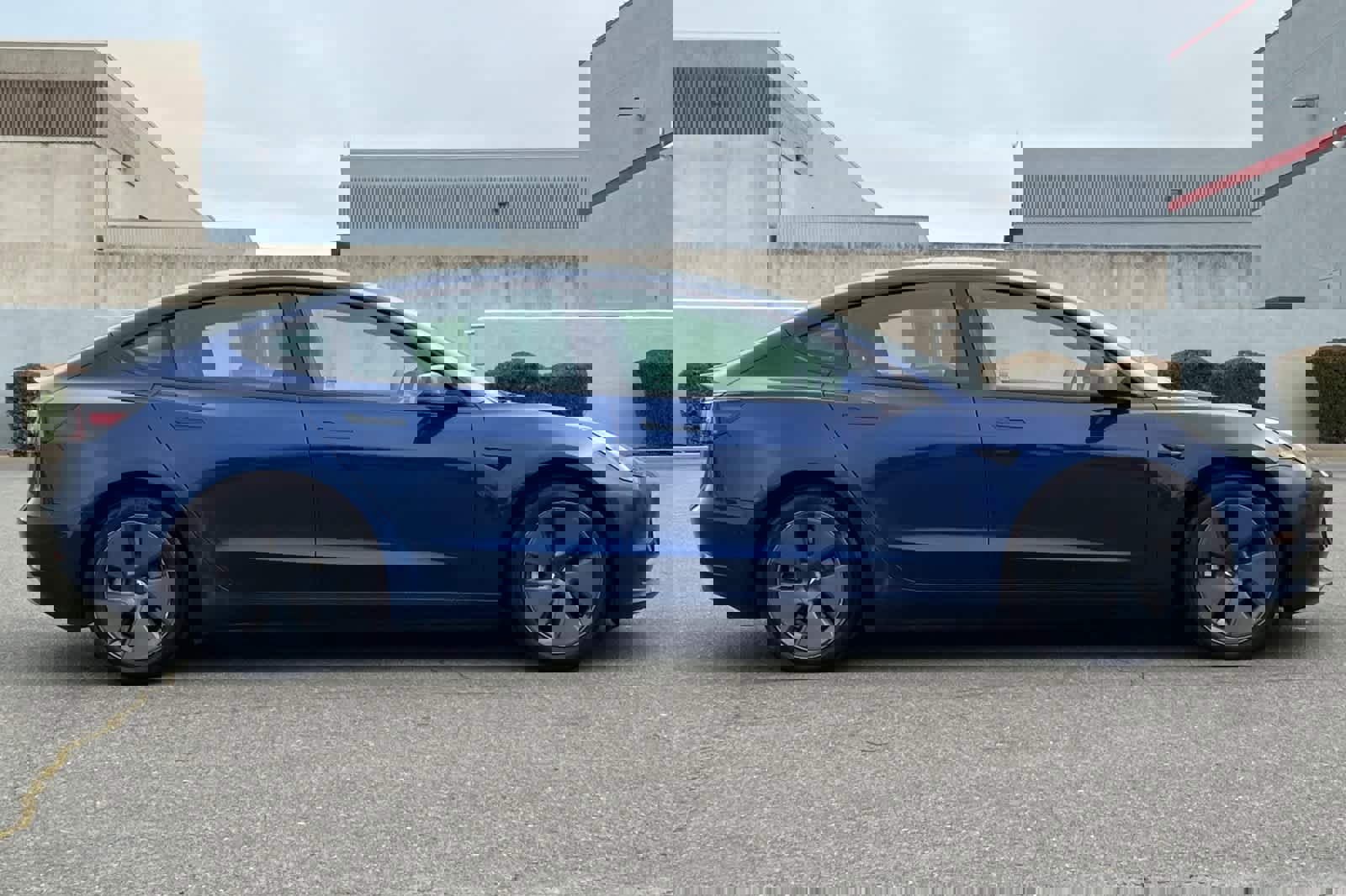 Used 2023 Tesla Model 3 Standard Range image 6