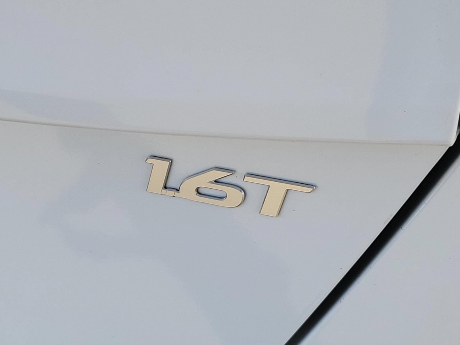 New 2026 Hyundai Kona Limited FWD image 6