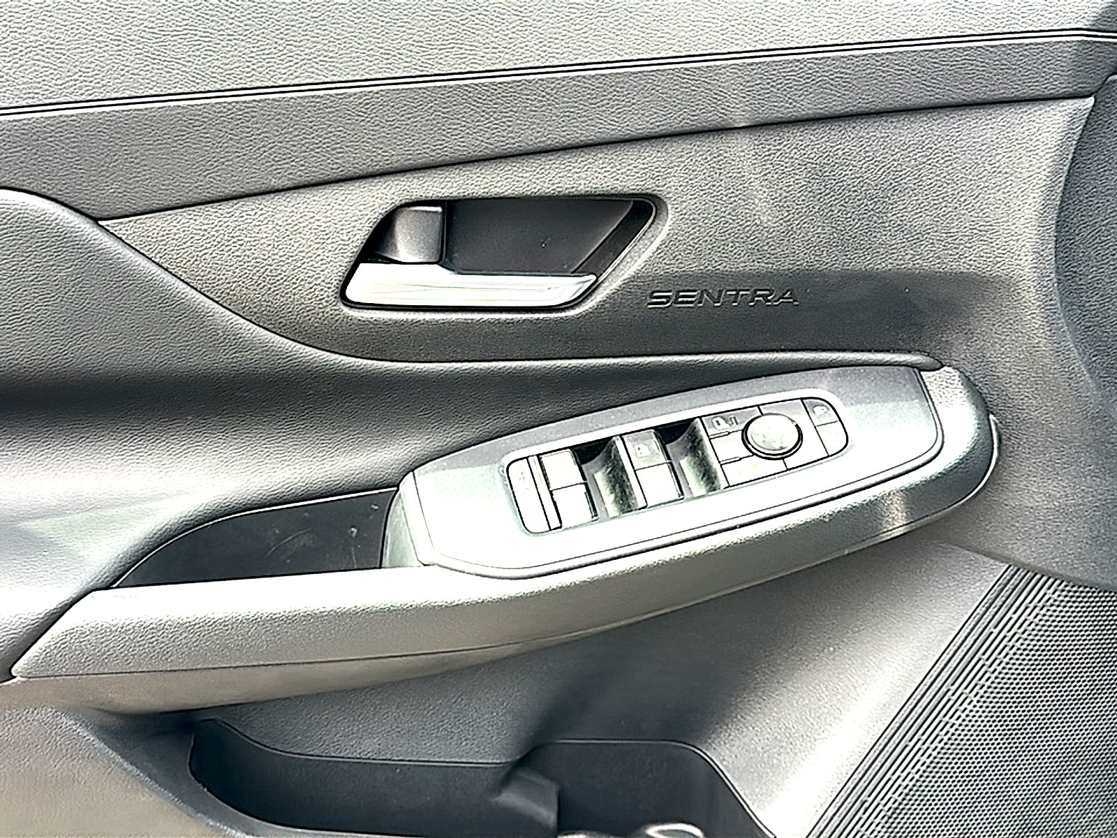 New 2026 Nissan Sentra SV w/ SV Convenience Package FWD image 13