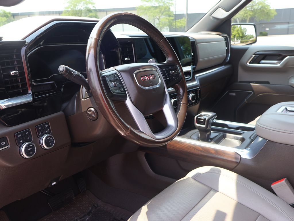 Used 2022 GMC Sierra 1500 SLT w/ SLT Convenience Package AWD/4WD image 31