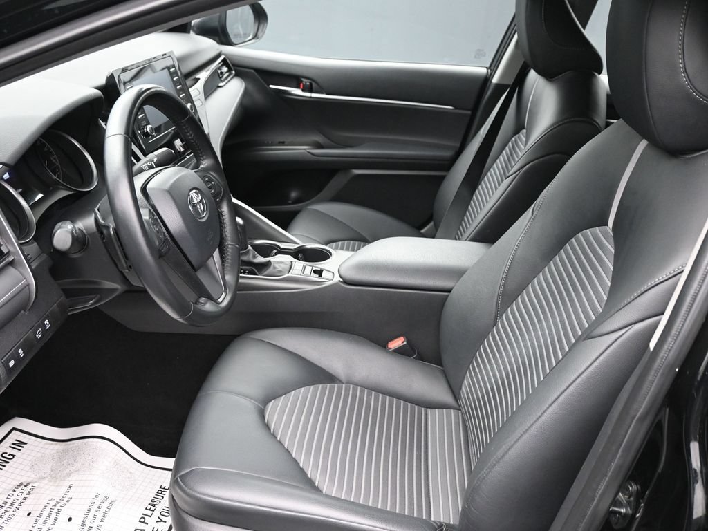 Used 2022 Toyota Camry SE AWD/4WD image 11