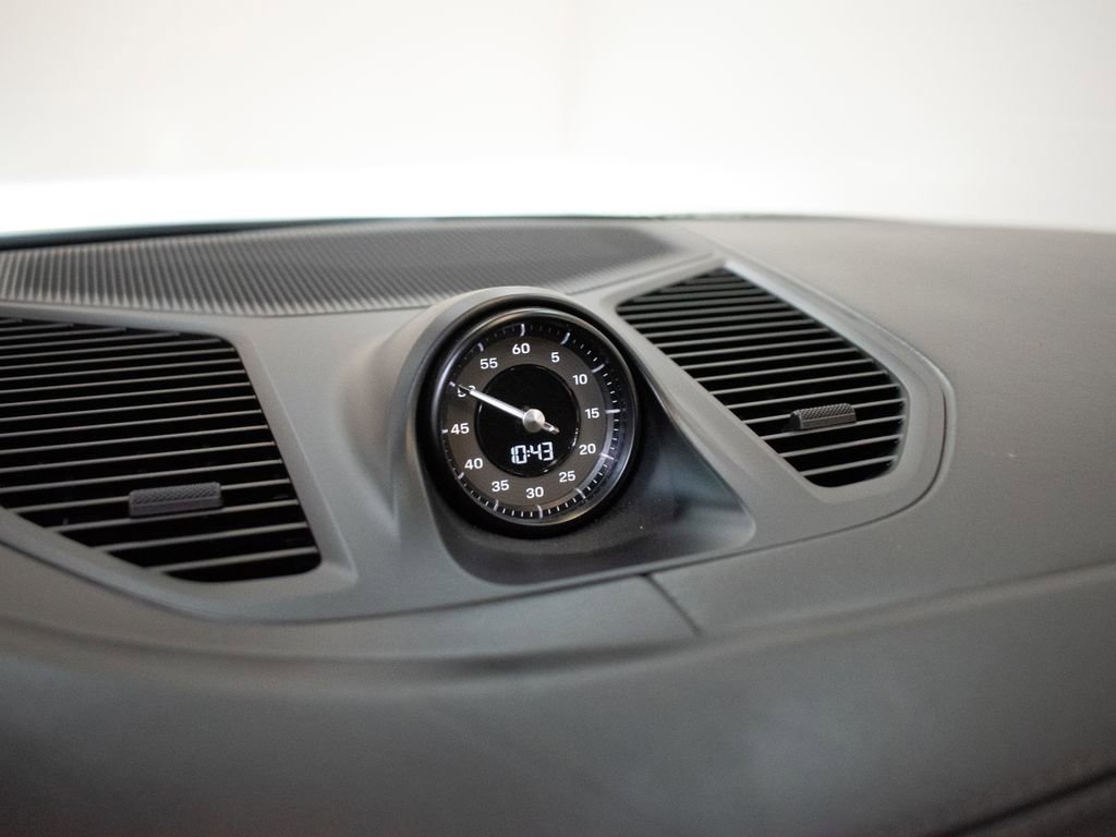 Certified 2025 Porsche Cayenne Turbo image 26