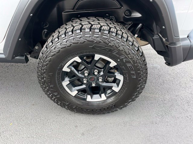 Used 2025 Jeep Wrangler Unlimited Rubicon AWD/4WD image 21