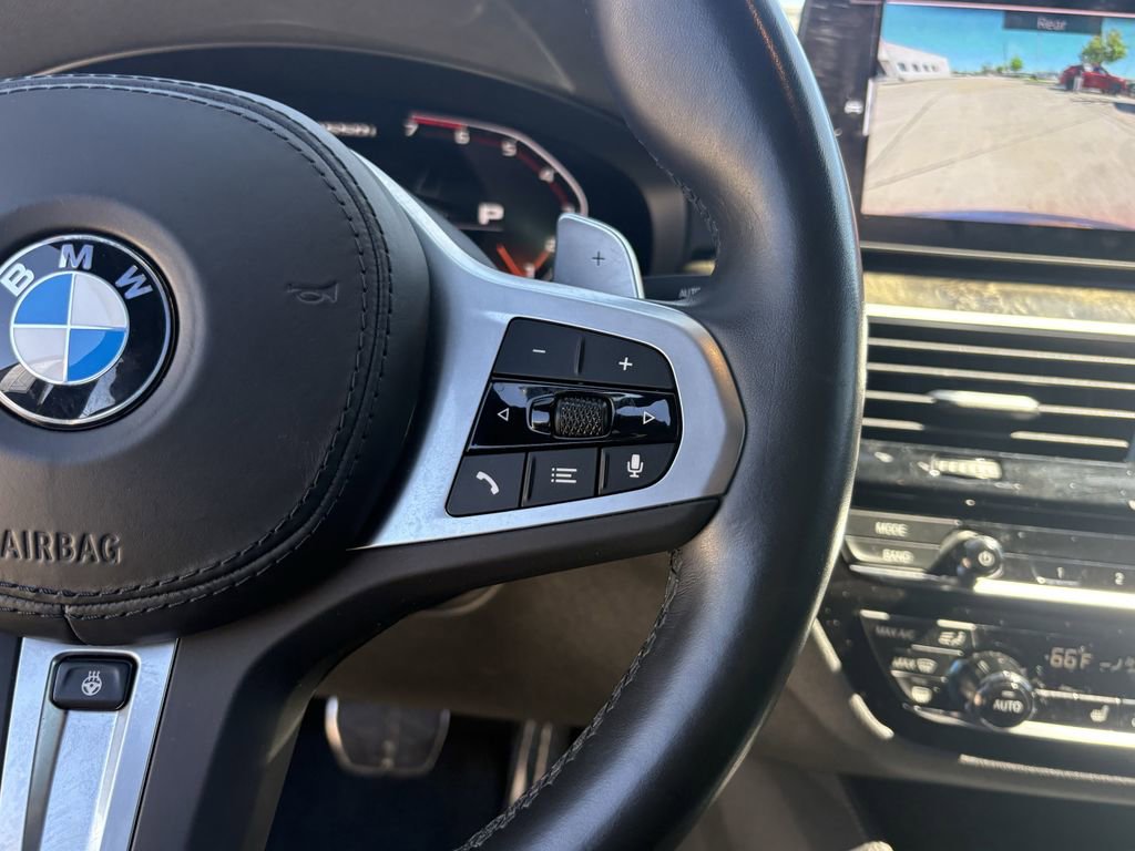 Used 2023 BMW M550i xDrive w/ Executive Package image 17
