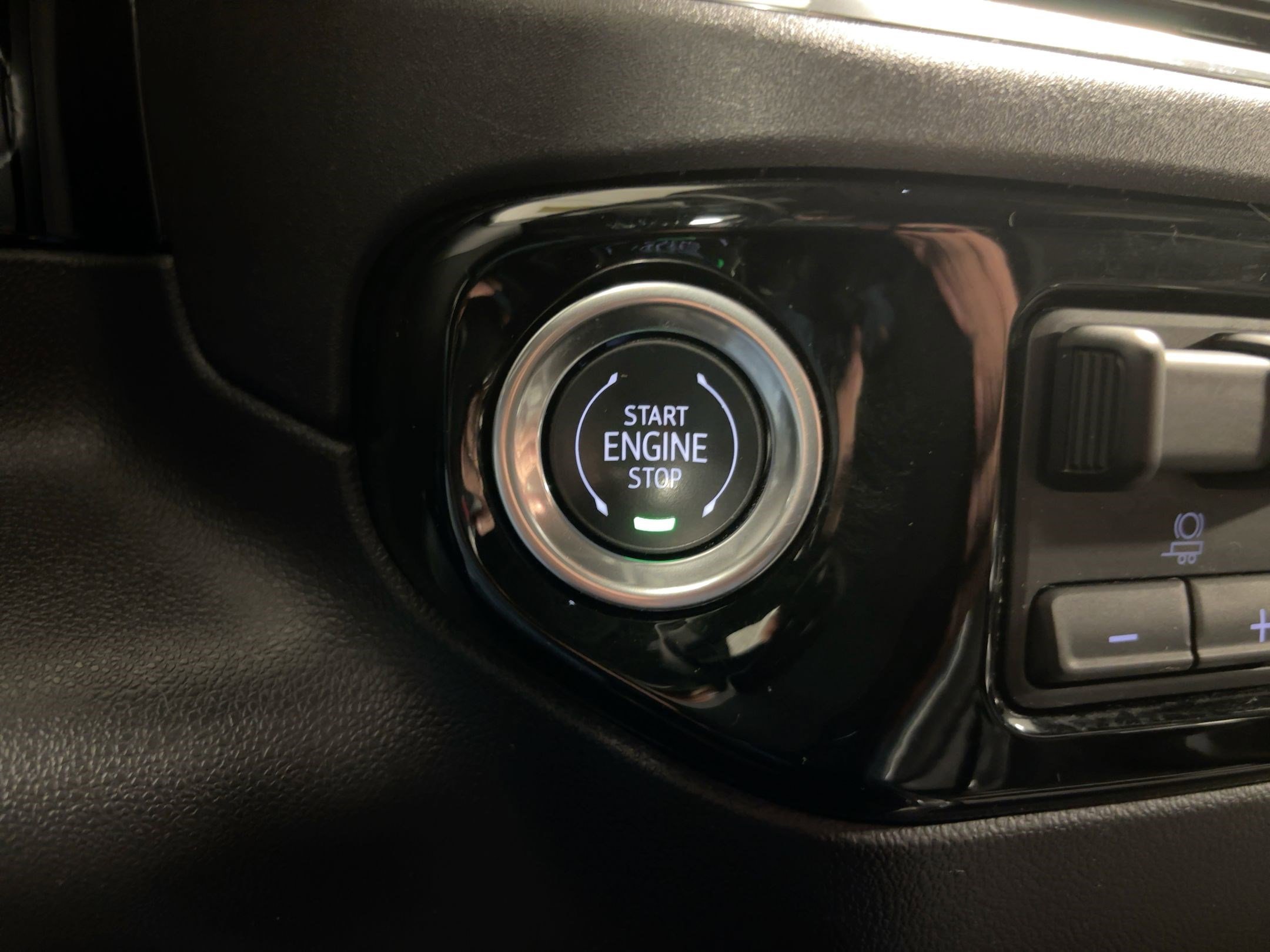 Used 2024 Chevrolet Silverado 1500 LT Trail Boss w/ LT Trail Boss Premium Package image 27