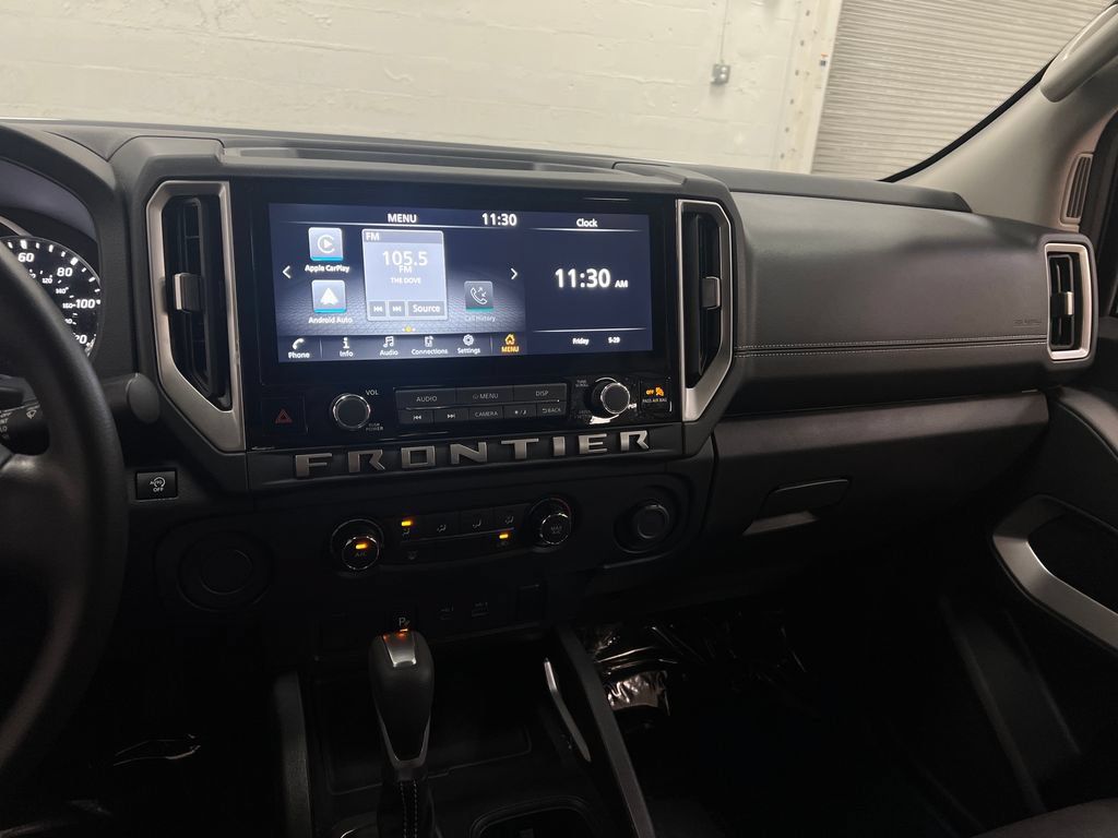 Used 2025 Nissan Frontier SV w/ Tow Package RWD image 19