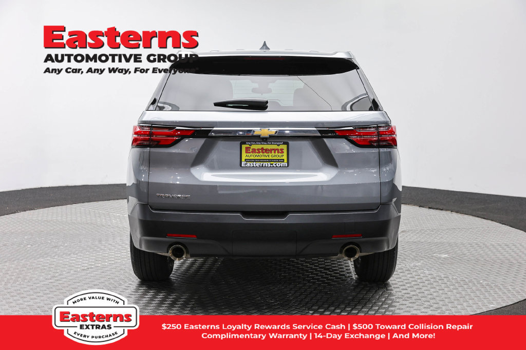 Used 2023 Chevrolet Traverse LS FWD image 7