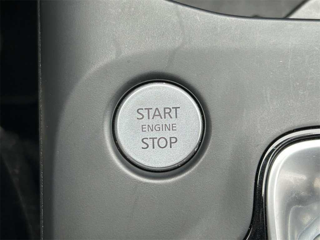 Used 2023 INFINITI QX55 Essential image 29